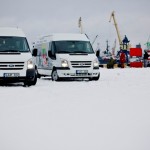 Mūsų mikroautobusus pastebėsite iš toli, nes jie aiškiai pažymėti "LIETUVA-DANIJA-LIETUVA", o numerių skaičiai 300.